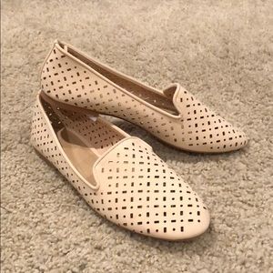 Old Navy - Cream Loafers